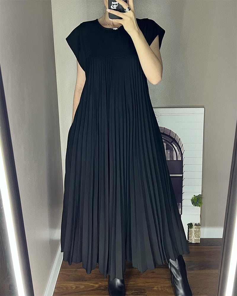 Joley™ Timeless Comfortable Dress