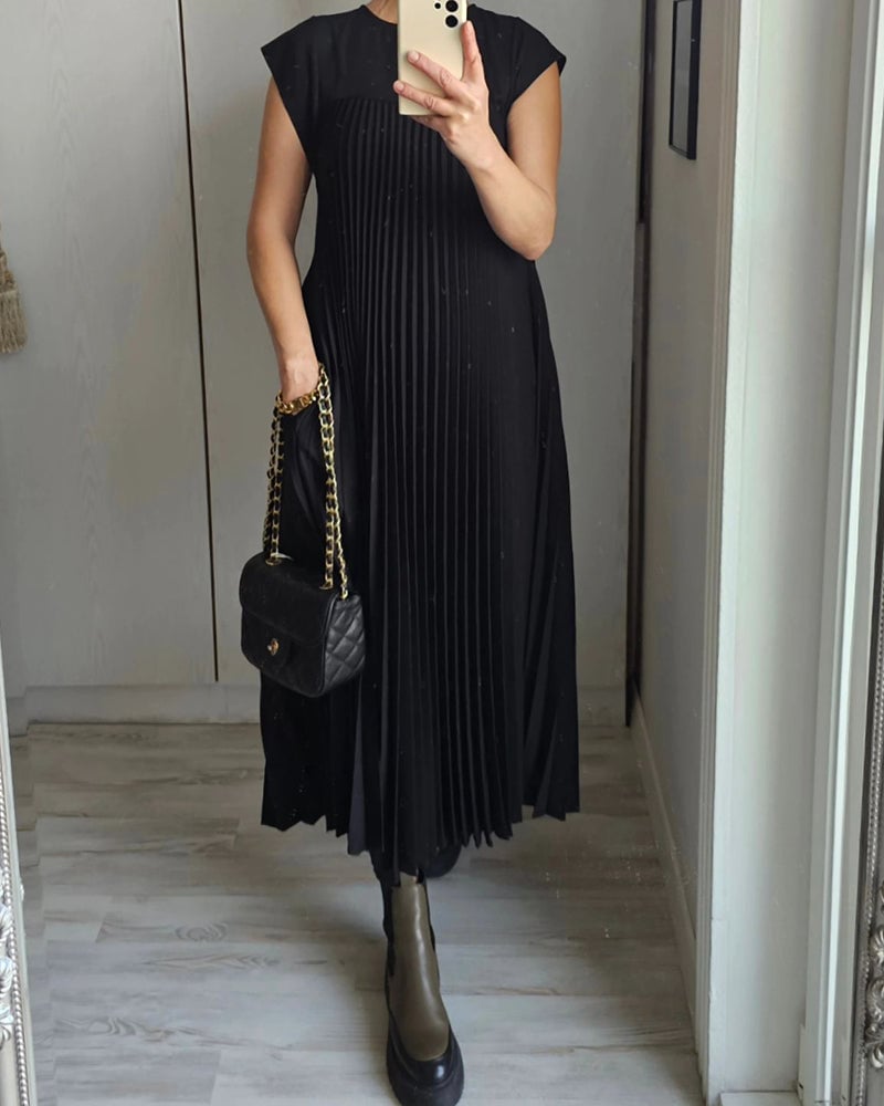 Joley™ Timeless Comfortable Dress