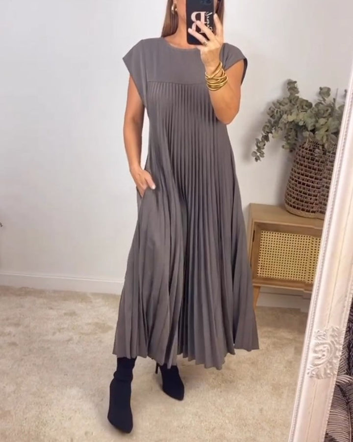 Joley™ Timeless Comfortable Dress