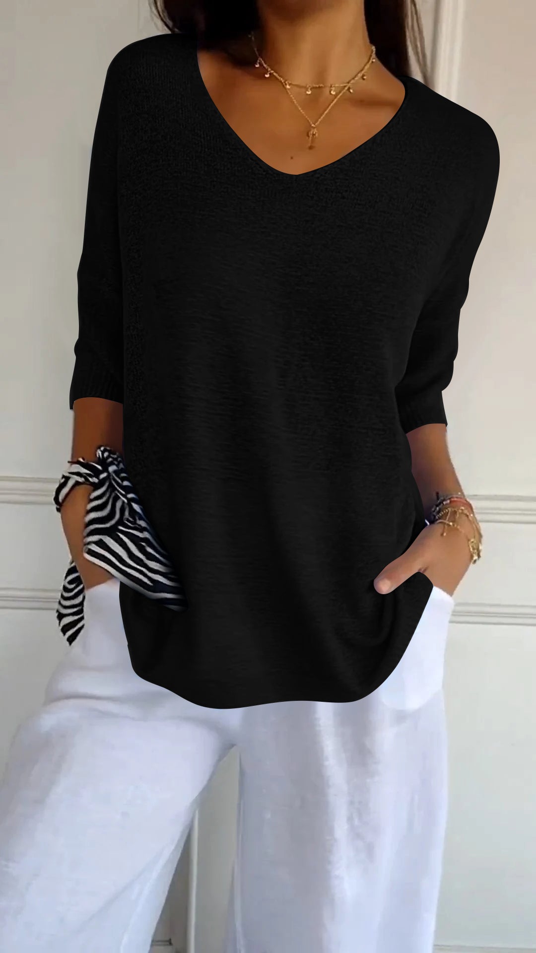 Vera™ | Knitted Top with Elegant V-Neck