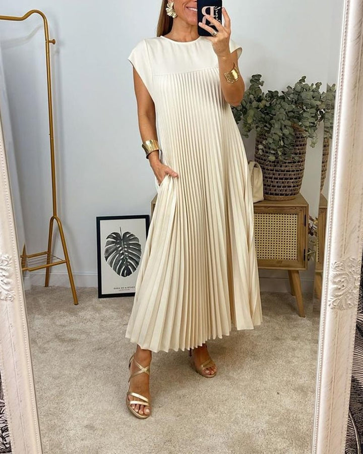 Joley™ Timeless Comfortable Dress