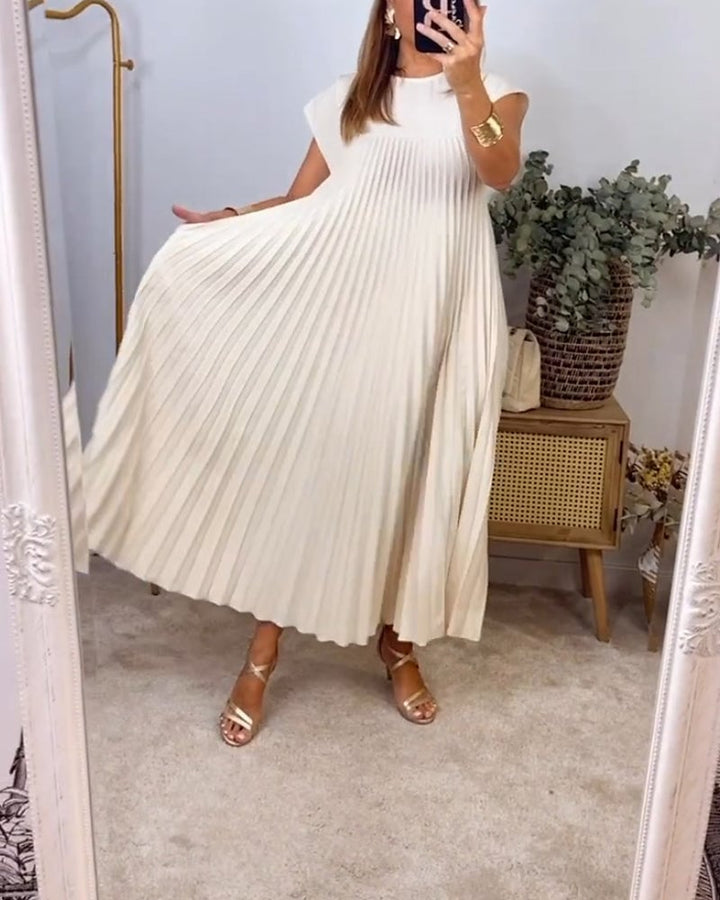 Joley™ Timeless Comfortable Dress