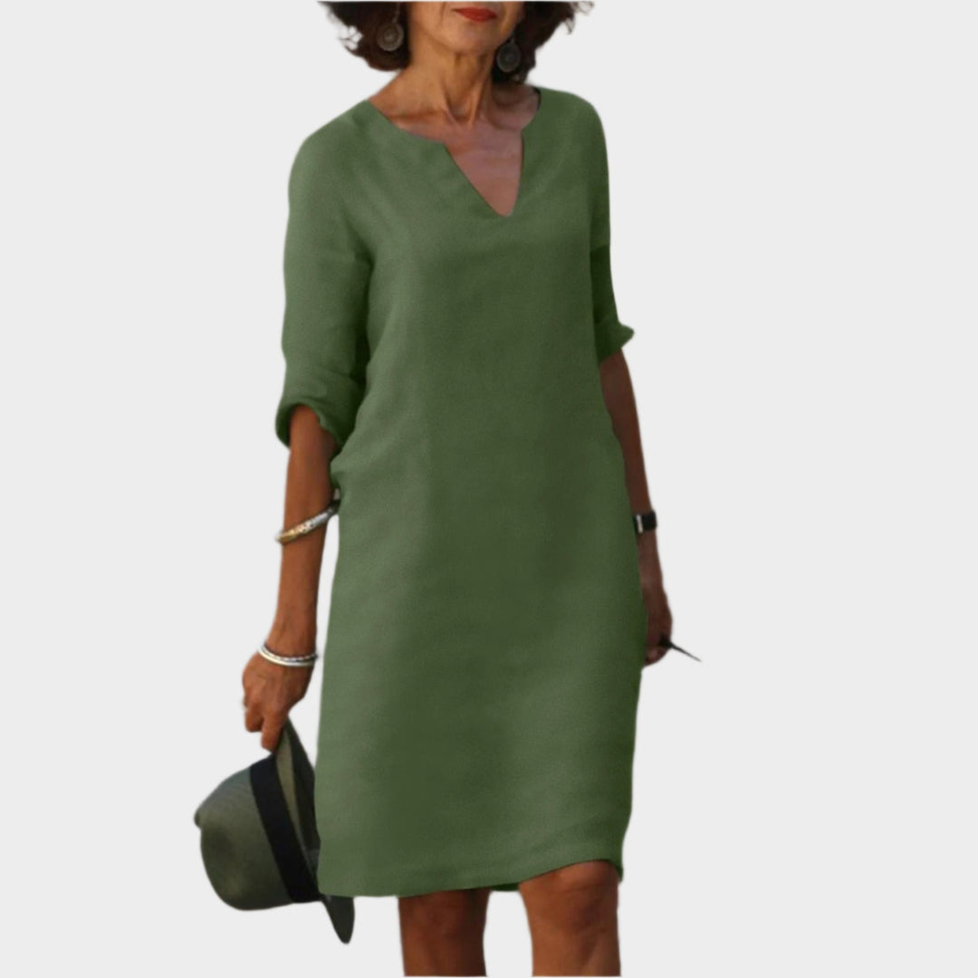 https://cdn.shopify.com/s/files/1/0937/3941/7945/files/Marjan_Stijlvolle_zomer_jurk_T-E11.jpg?v=1752775615
