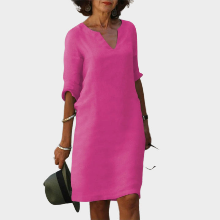 https://cdn.shopify.com/s/files/1/0937/3941/7945/files/Marjan_Stijlvolle_zomer_jurk_T-E13.jpg?v=1752775752