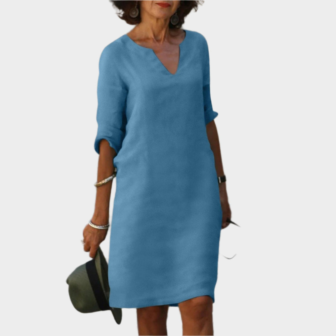 https://cdn.shopify.com/s/files/1/0937/3941/7945/files/Marjan_Stijlvolle_zomer_jurk_T-E3.jpg?v=1752775379