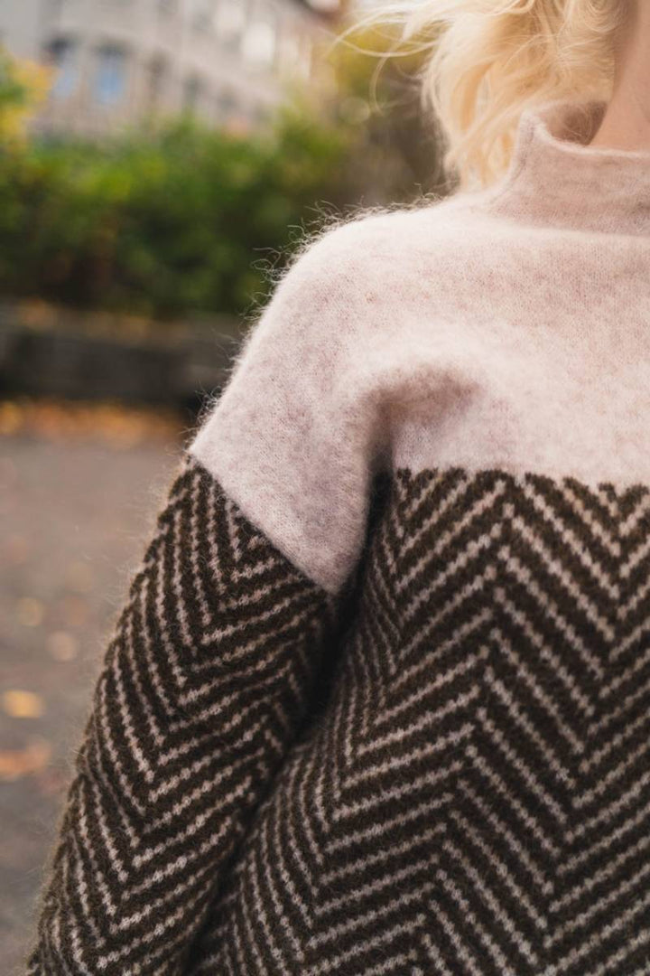 Stéphane™ - Luxury Cashmere Turtleneck